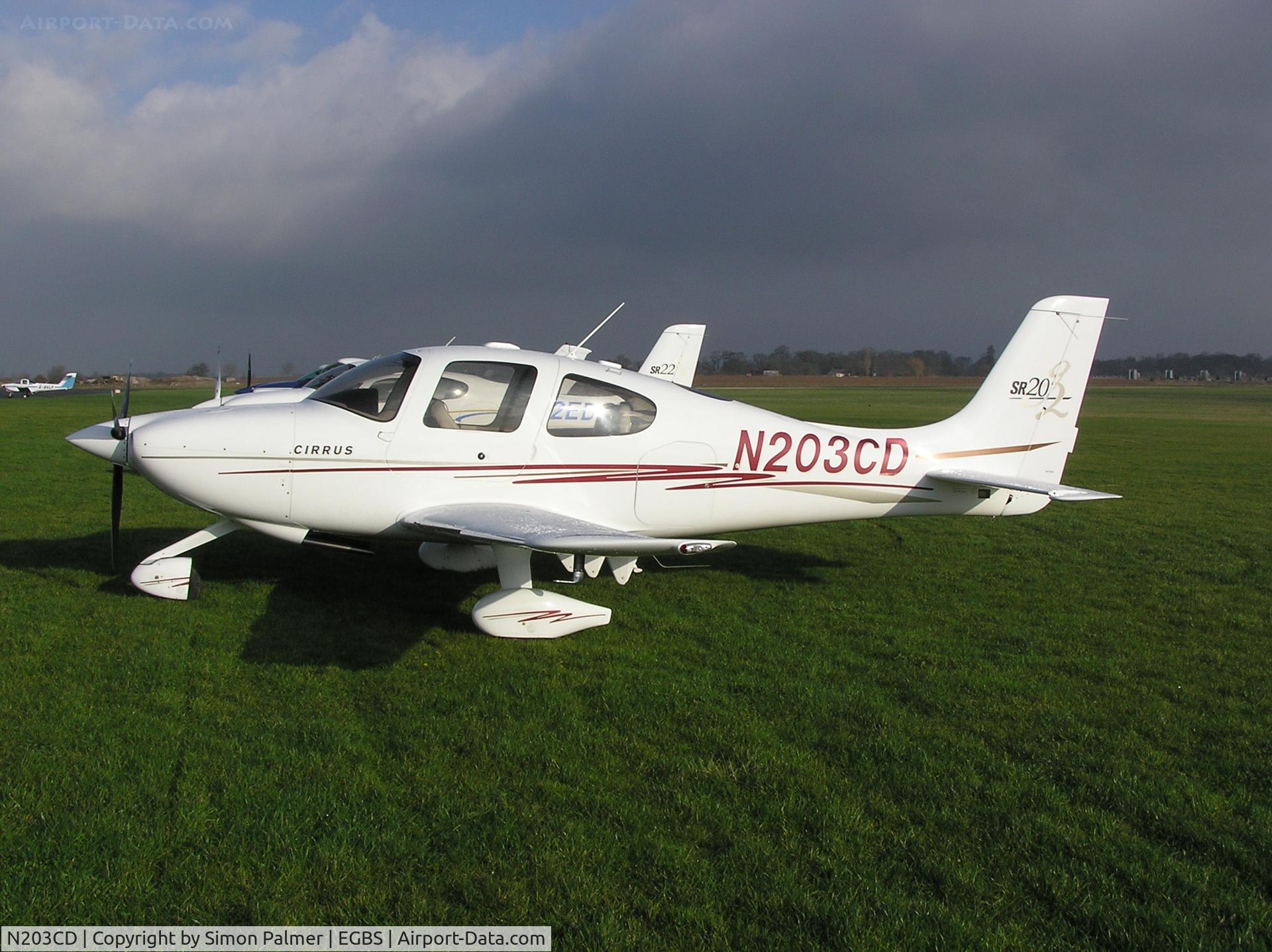 N203CD, 2004 Cirrus SR20 G2 C/N 1451, Cirrus at Turweston