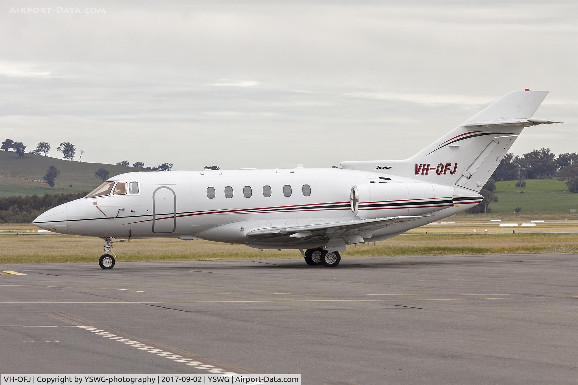 VH-OFJ, 2003 Raytheon Hawker 800XP C/N 258625, Australian Corporate Jet Centre (VH-OFJ) Hawker 800XP at Wagga Wagga Airport.