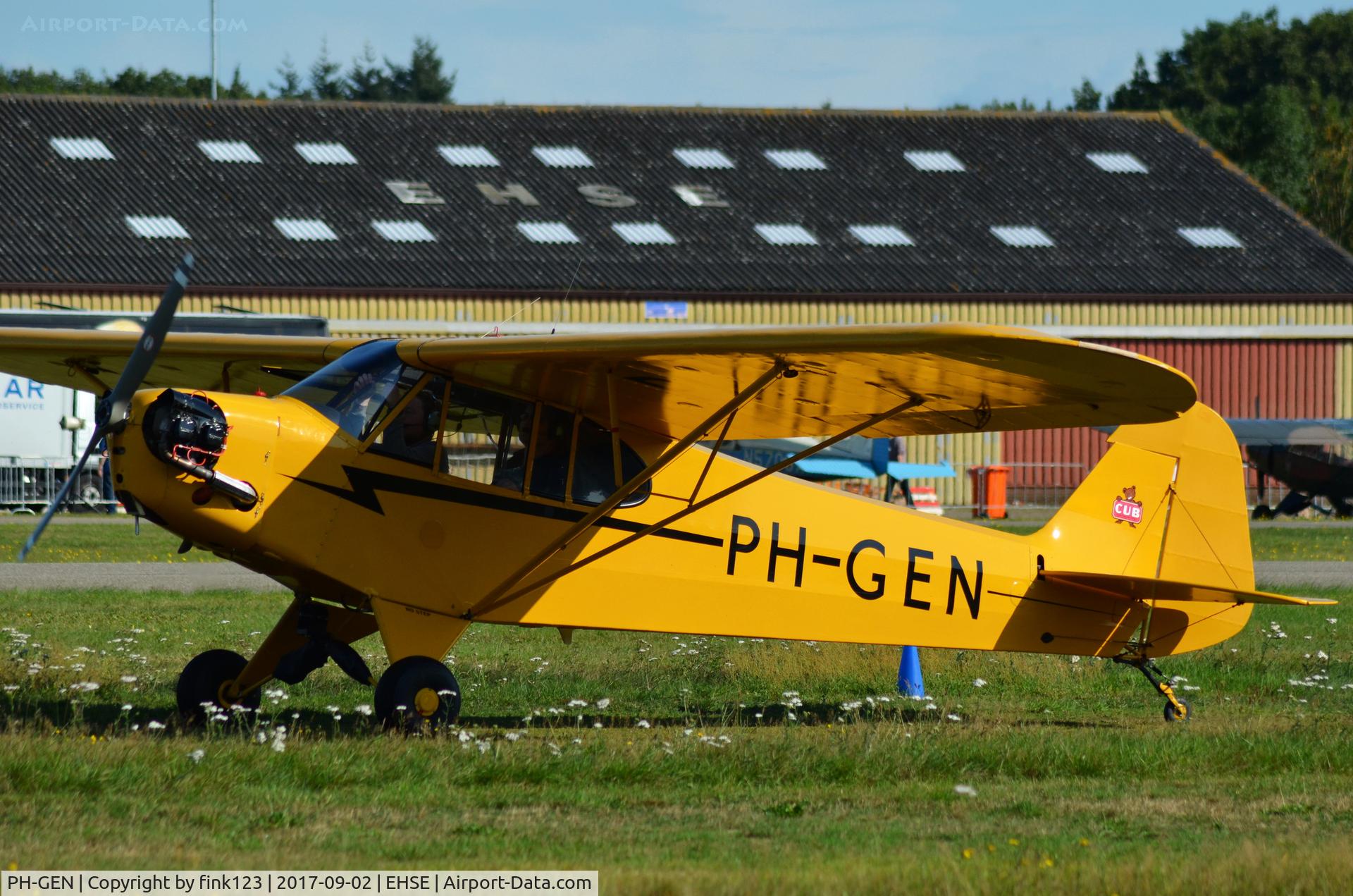 PH-GEN, 1944 Piper L-4J Grasshopper (J3C-65D) C/N 12893, PIPER CUB AT SEPPE