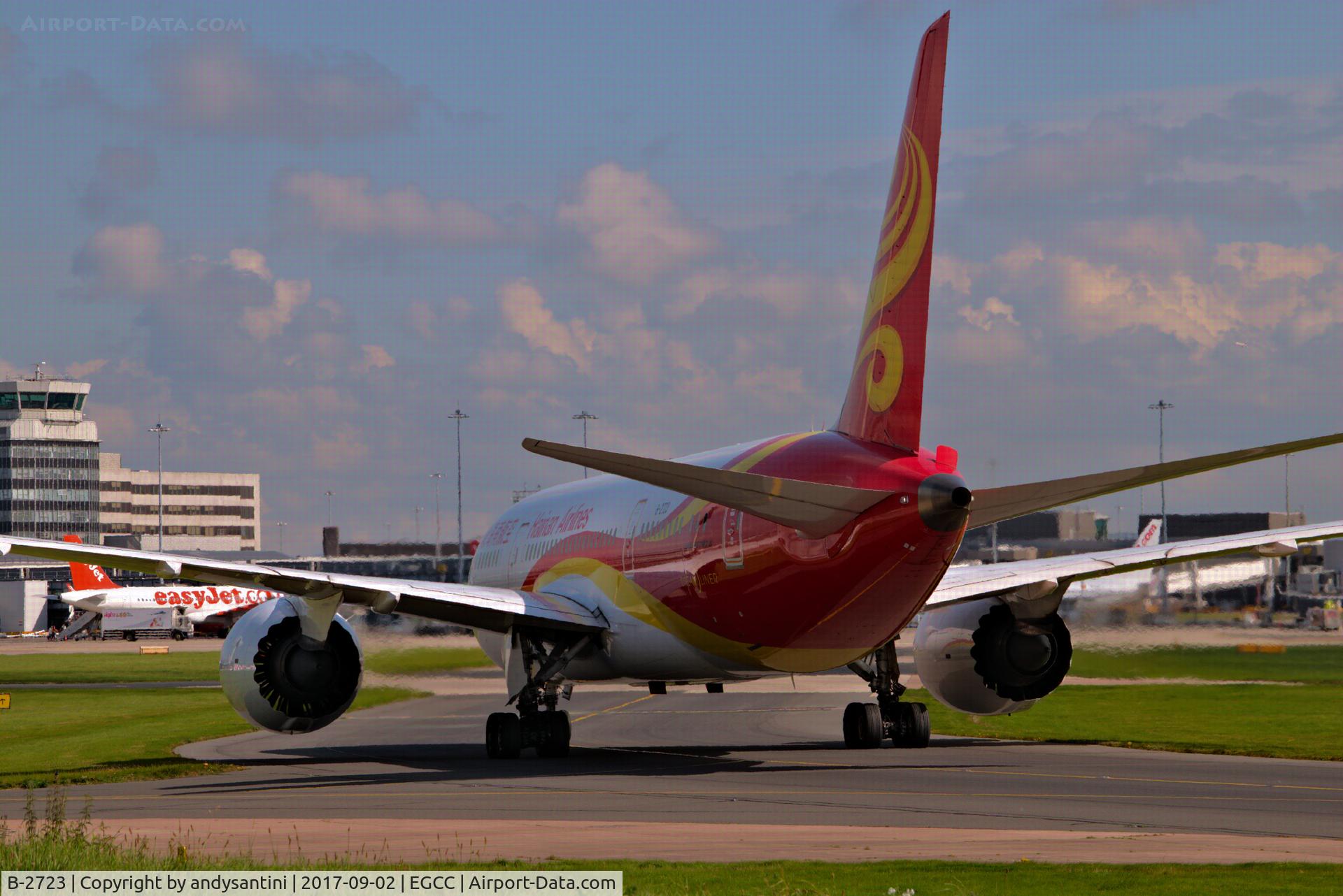 B-2723, 2013 Boeing 787-8 Dreamliner C/N 34944, taxing round to its gate/stand @ egcc