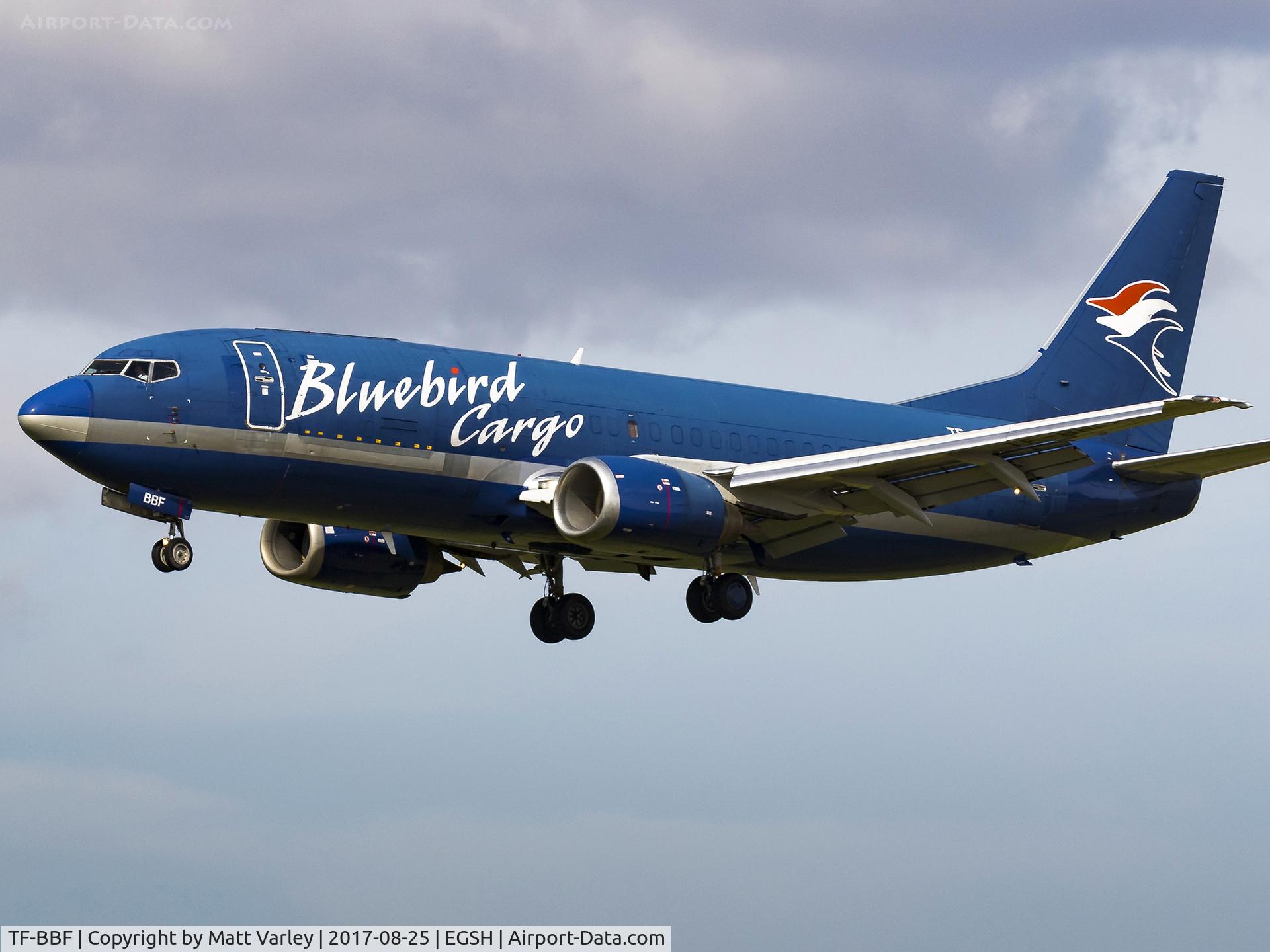 TF-BBF, 1992 Boeing 737-36E(SF) C/N 25264, Landing at nwi