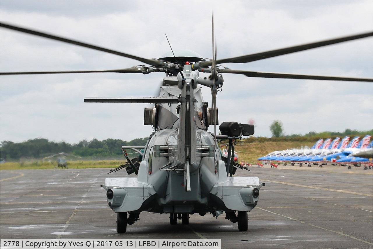 2778, 2012 Eurocopter EC-725R2 Caracal C/N 2778, Eurocopter EC-725R2 Caracal, Taxiing to holding point, Bordeaux-Mérignac Air Base 106 (LFBD-BOD) Open day 2017