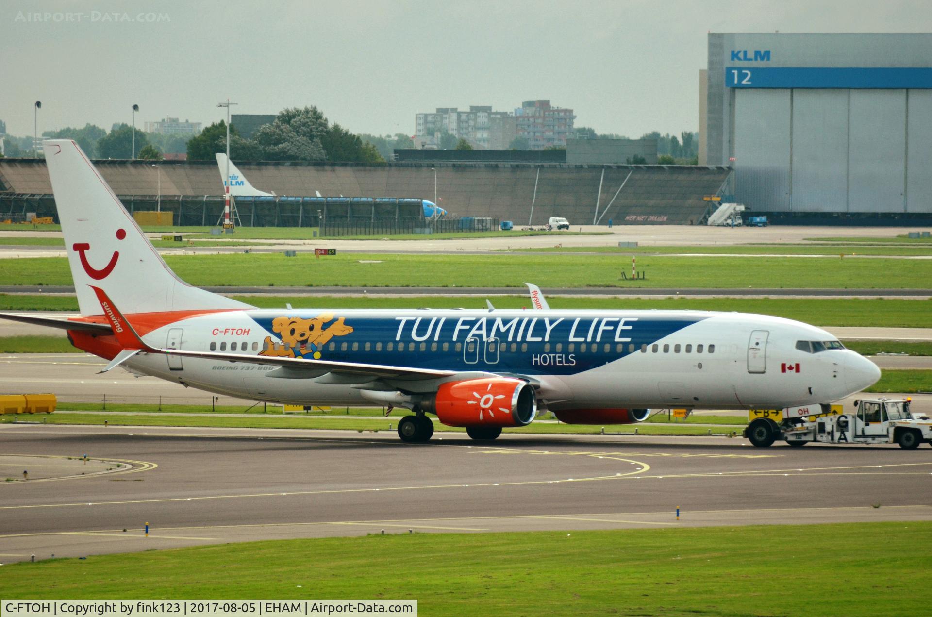 C-FTOH, 2009 Boeing 737-8HX C/N 29647, TUI 737
