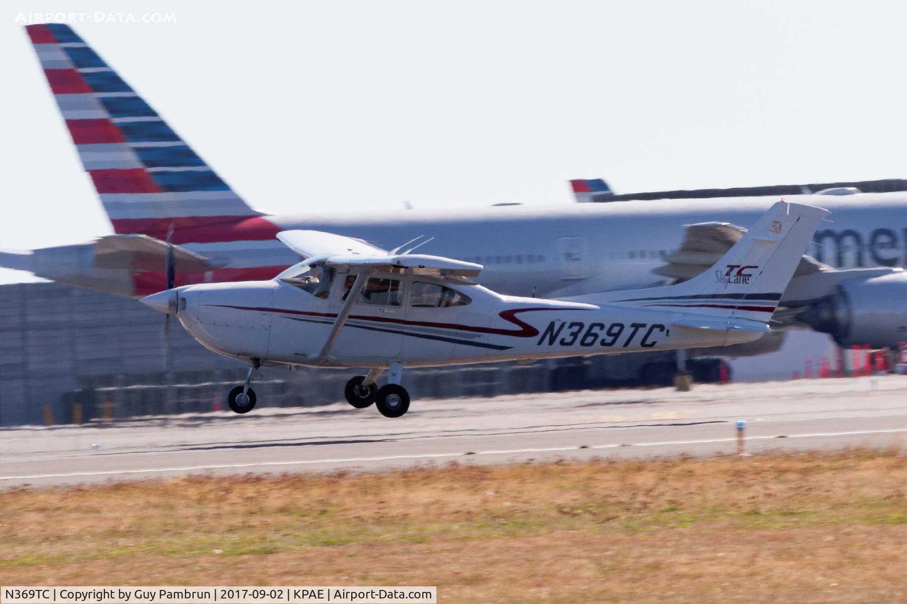 N369TC, 2001 Cessna T182T Turbo Skylane C/N T18208052, Departing