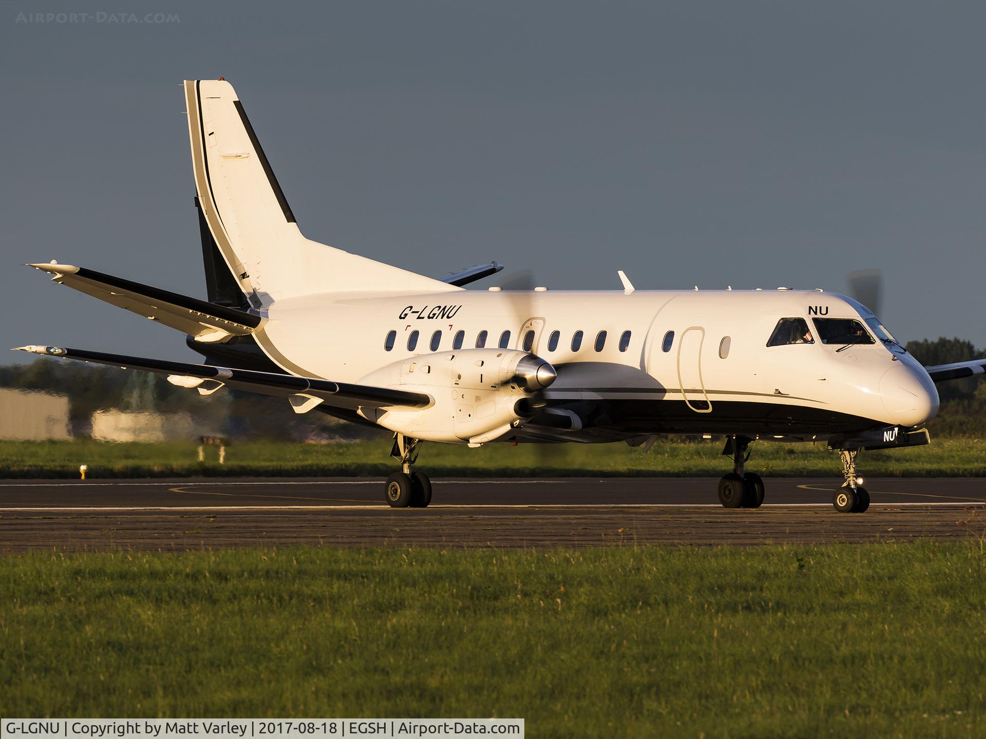 G-LGNU, 1991 Saab 340B C/N 340B-223, Taxiing at nwi