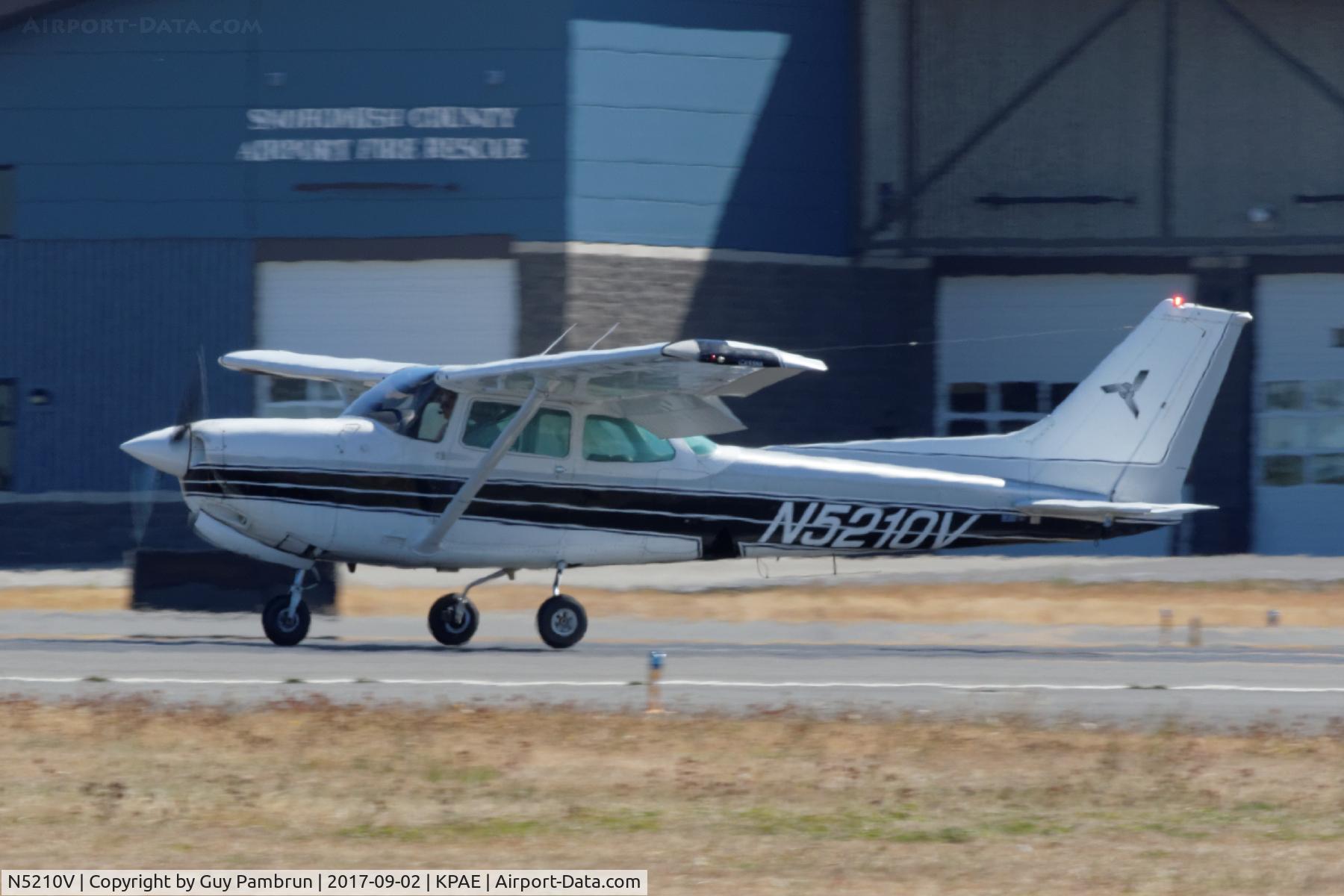 N5210V, 1980 Cessna 172RG Cutlass RG C/N 172RG0471, Landing