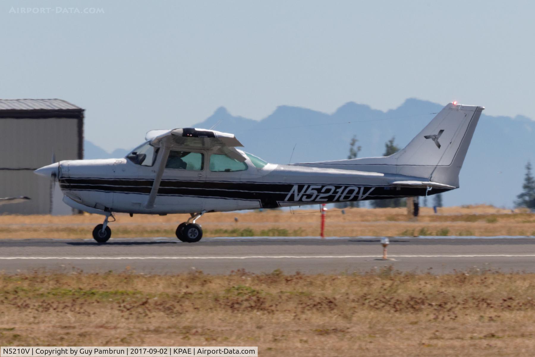 N5210V, 1980 Cessna 172RG Cutlass RG C/N 172RG0471, Landing