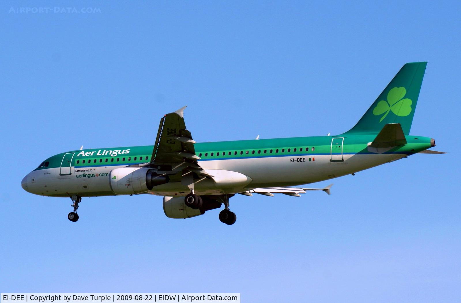 EI-DEE, 2004 Airbus A320-214 C/N 2250, No comment.