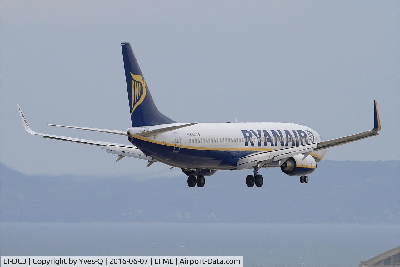 EI-DCJ, 2004 Boeing 737-8AS C/N 33564, Boeing 737-8AS, On final Rwy 32R, Marseille-Provence Airport (LFML-MRS)