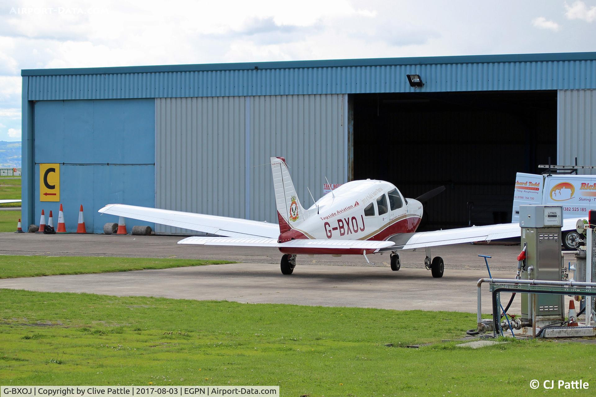 G-BXOJ, 1996 Piper PA-28-161 Warrior III C/N 2842010, Parked up at Dundee base