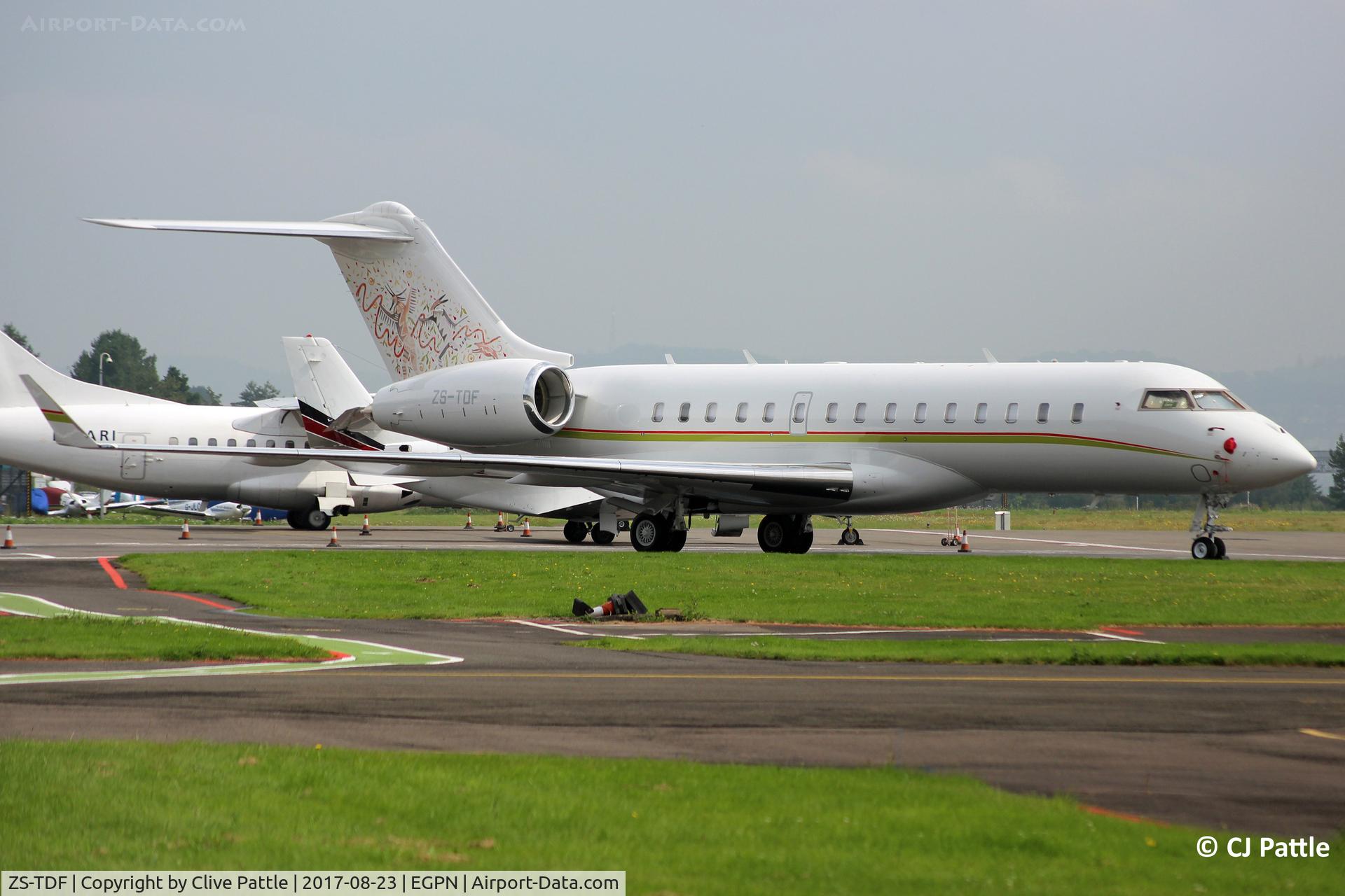 ZS-TDF, 2014 Bombardier BD-700-1A10 Global 6000 C/N 9603, Visiting Dundee