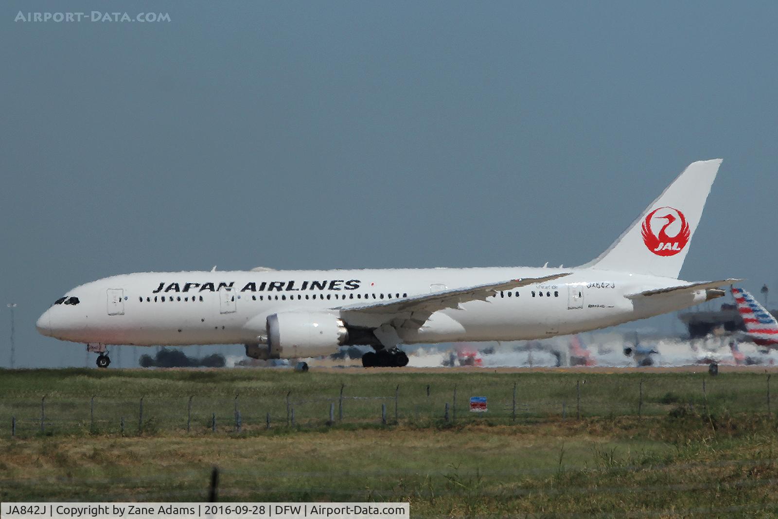 JA842J, 2015 Boeing 787-8 Dreamliner Dreamliner C/N 35854, Arriving at DFW Airport