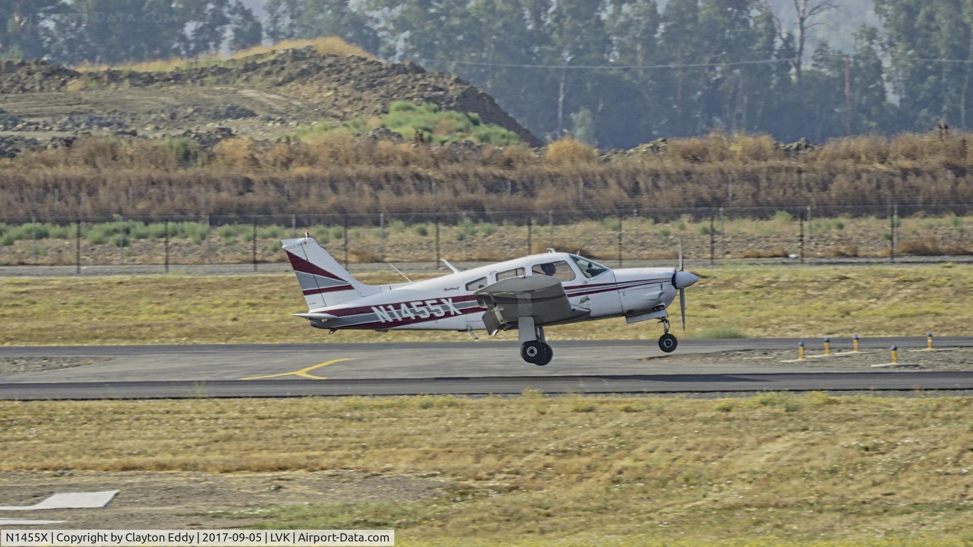 N1455X, 1975 Piper PA-28R-200 Cherokee Arrow C/N 28R-7535285, Livermore Airport California 2017.