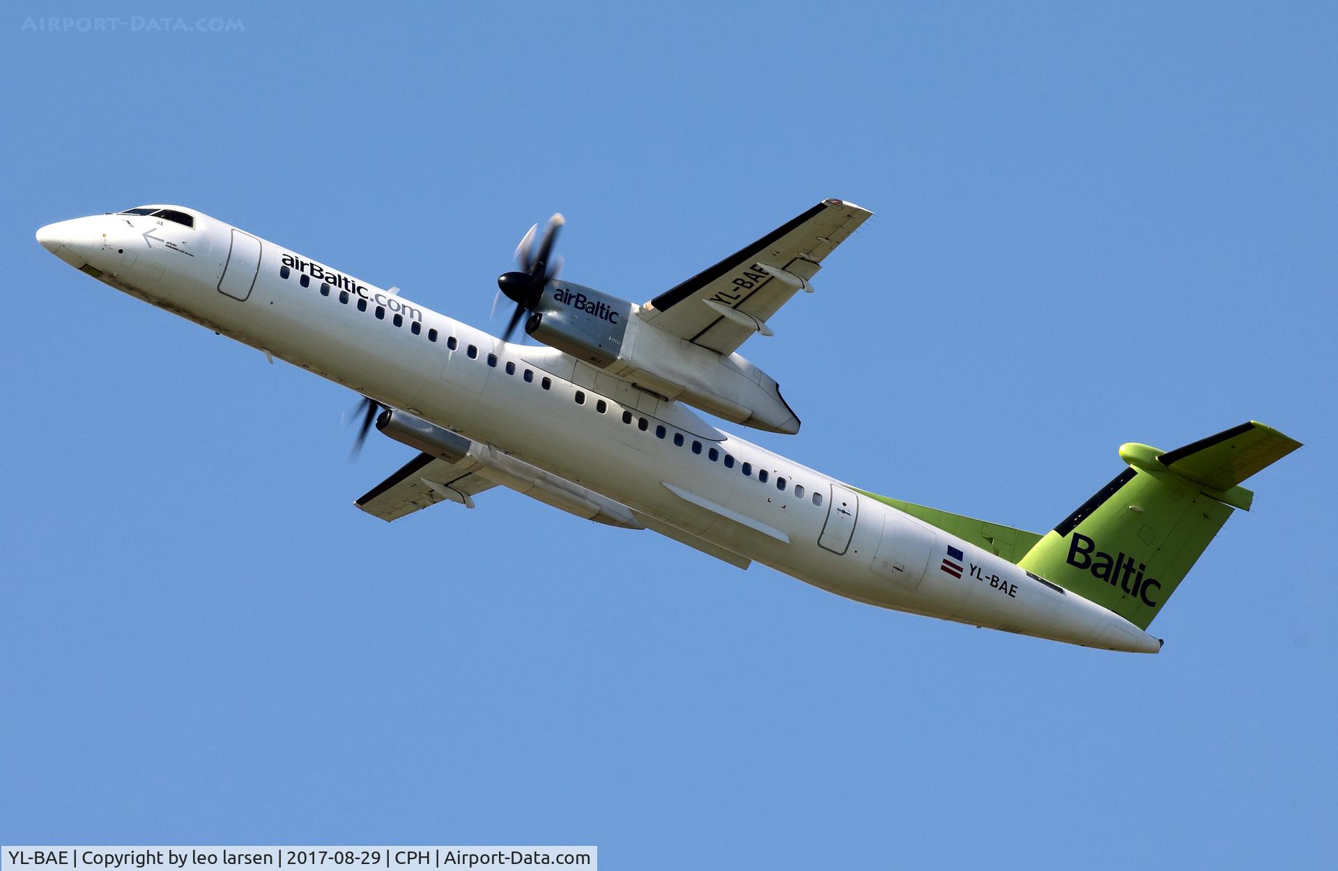 YL-BAE, 2009 Bombardier DHC-8-402 Dash 8 C/N 4289, Copenhagen 29.8.2017