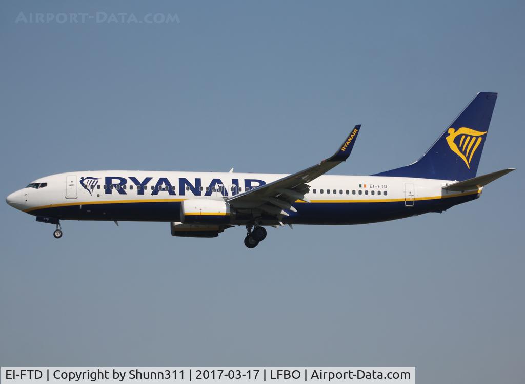 EI-FTD, 2016 Boeing 737-8AS C/N 44754, Landing rwy 32L