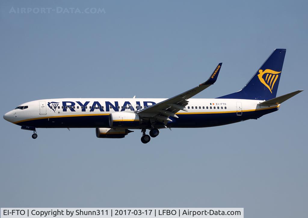 EI-FTO, 2016 Boeing 737-8AS C/N 44765, Landing rwy 32L