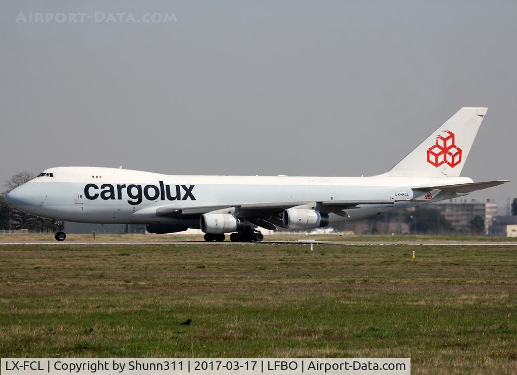 LX-FCL, 1995 Boeing 747-467F/SCD C/N 27503, Ready to take off from rwy 32R in basic Cathy Pacific c/s