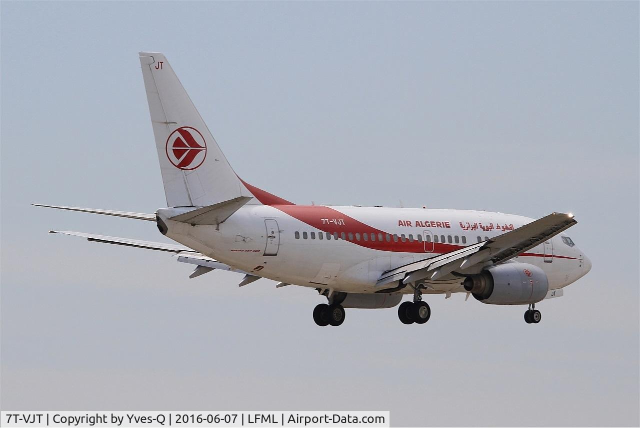 7T-VJT, 2002 Boeing 737-6D6 C/N 30546, Boeing 737-6D6, On final Rwy 32R, Marseille-Provence Airport (LFML-MRS)