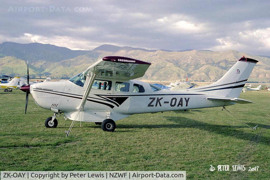 ZK-OAY, Cessna TU206F Turbo Stationair C/N U20602397, Canterbury Aviation Ltd., Christchurch - 2004