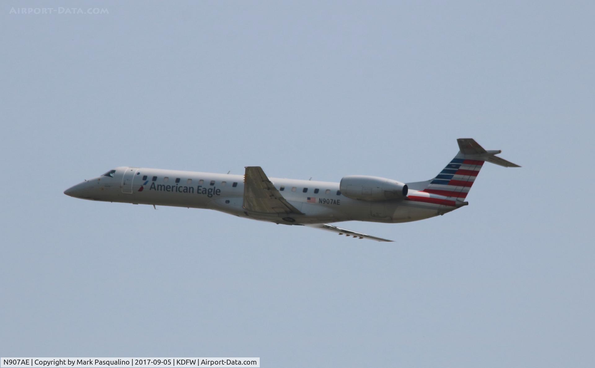 N907AE, 2005 Embraer ERJ-145LR (EMB-145LR) C/N 14500895, EMB-145LR