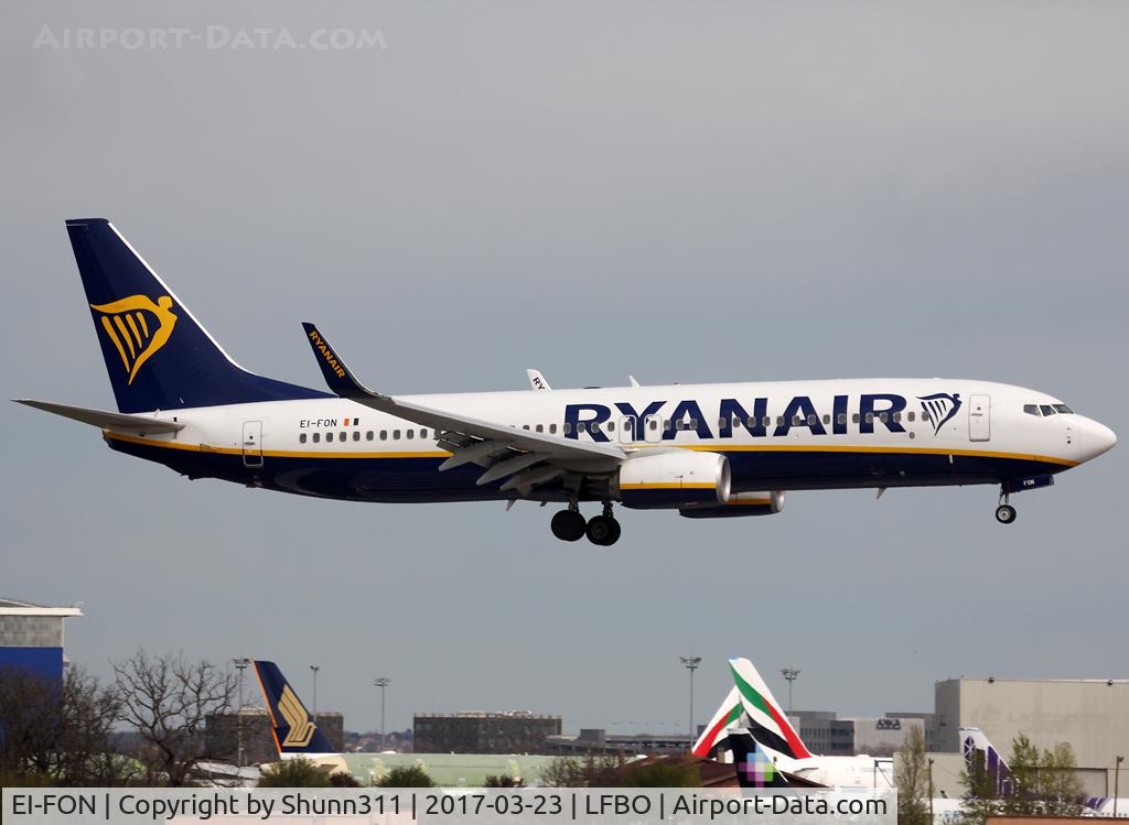 EI-FON, 2016 Boeing 737-8AS C/N 44721, Landing rwy 14R