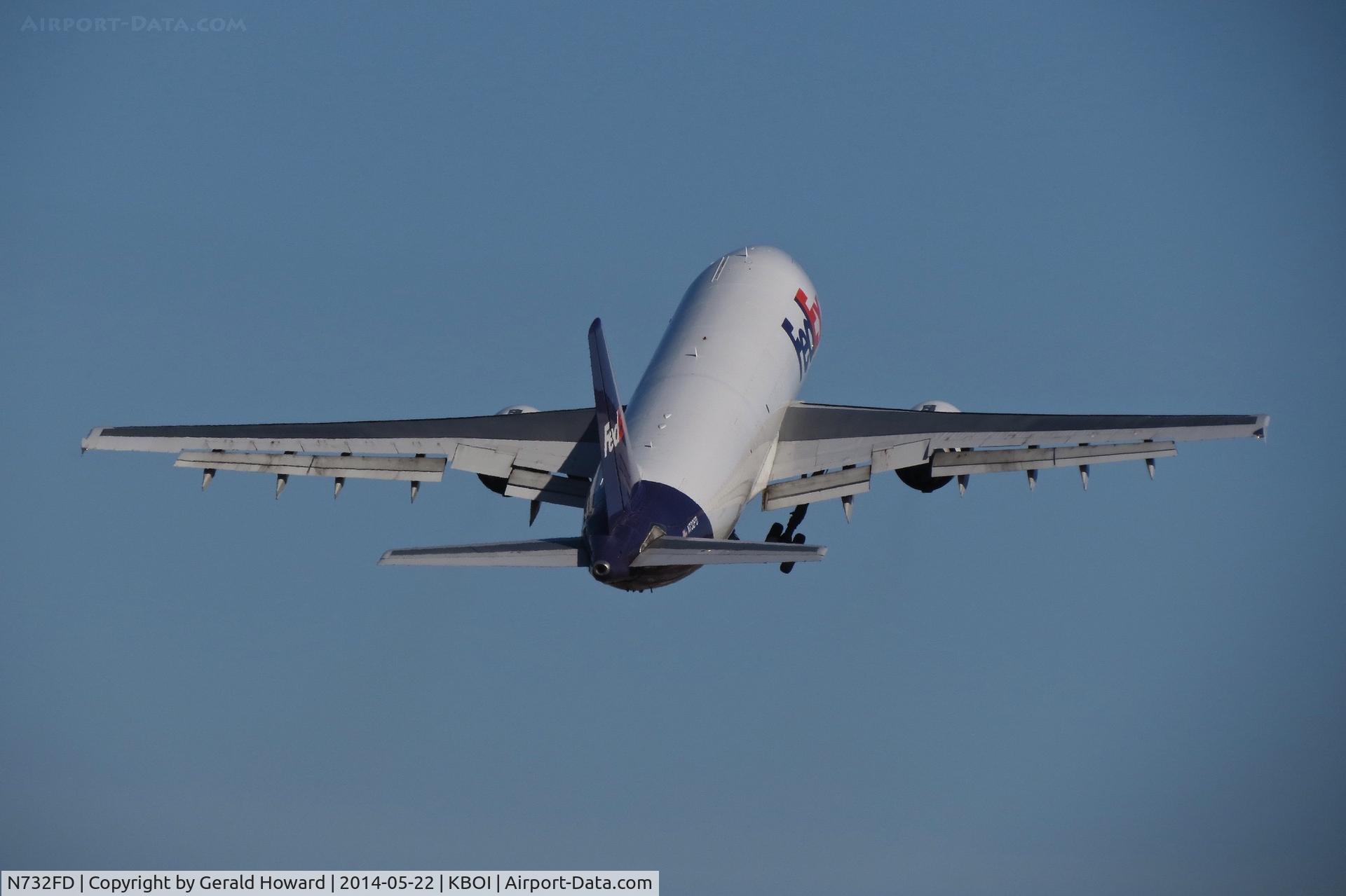 N732FD, 1993 Airbus A300B4-605R C/N 713, Departing RWY 28L.