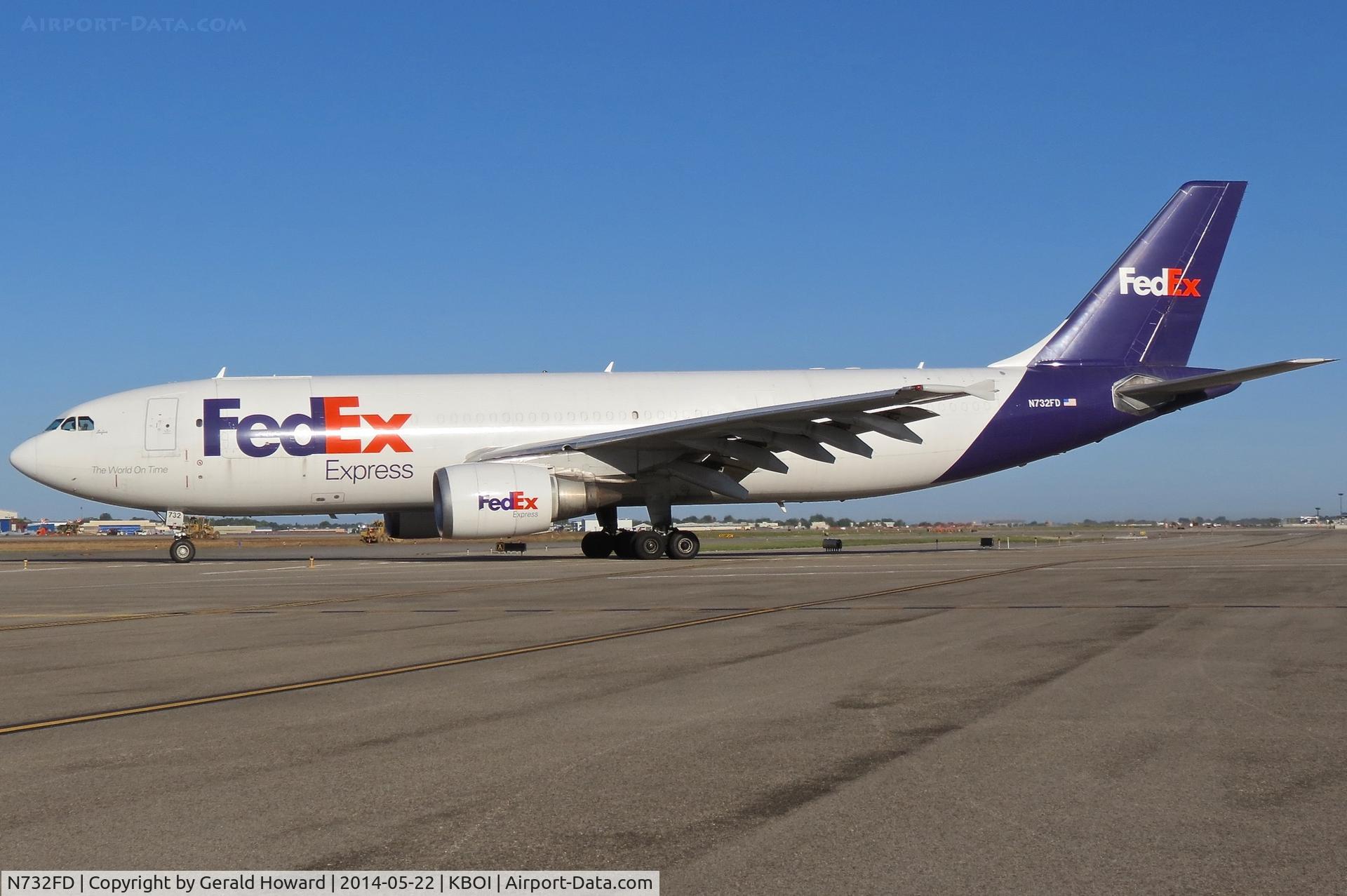 N732FD, 1993 Airbus A300B4-605R C/N 713, Leaving the FedEx ramp.