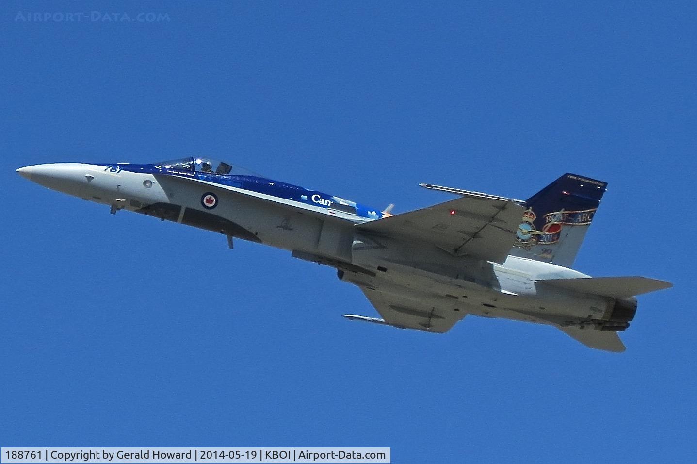 188761, 1986 McDonnell Douglas CF-188A Hornet C/N 417/A346, Departing RWY 28L.