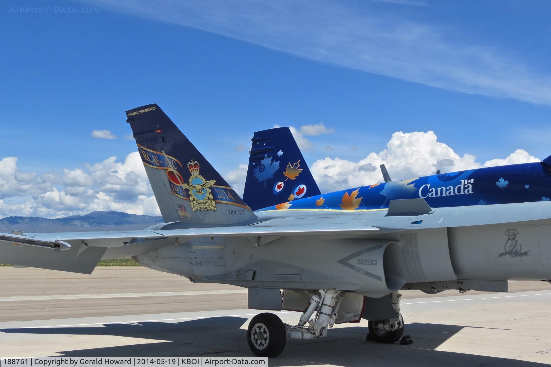 188761, 1986 McDonnell Douglas CF-188A Hornet C/N 417/A346, Parked on the south GA ramp. 4 Wing, Cold Lake, Alberta, Canada.