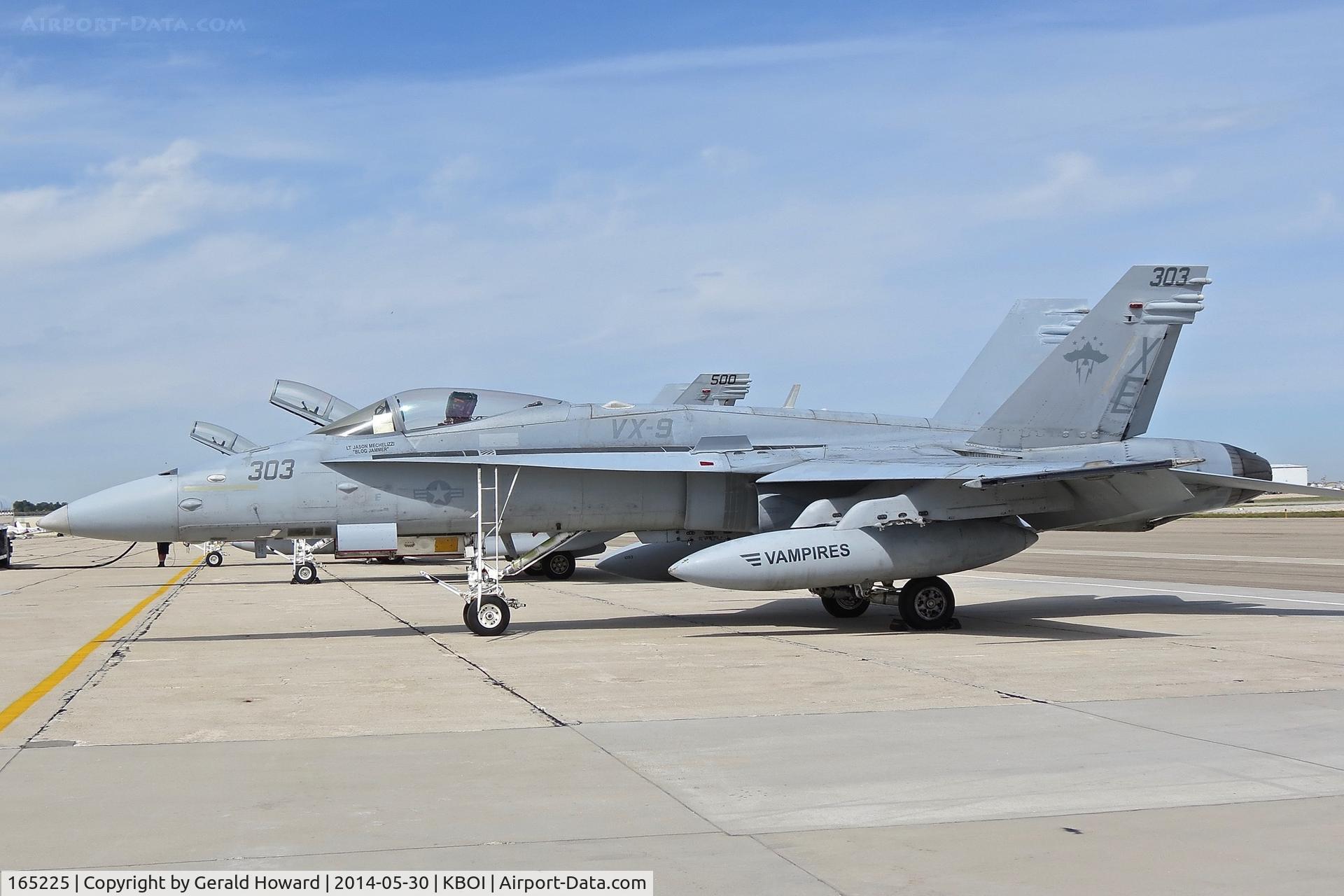 165225, McDonnell Douglas F/A-18C Hornet C/N 1412/C450, Parked on south GA ramp. VX-9 Vampires, NAS China Lake, CA.
