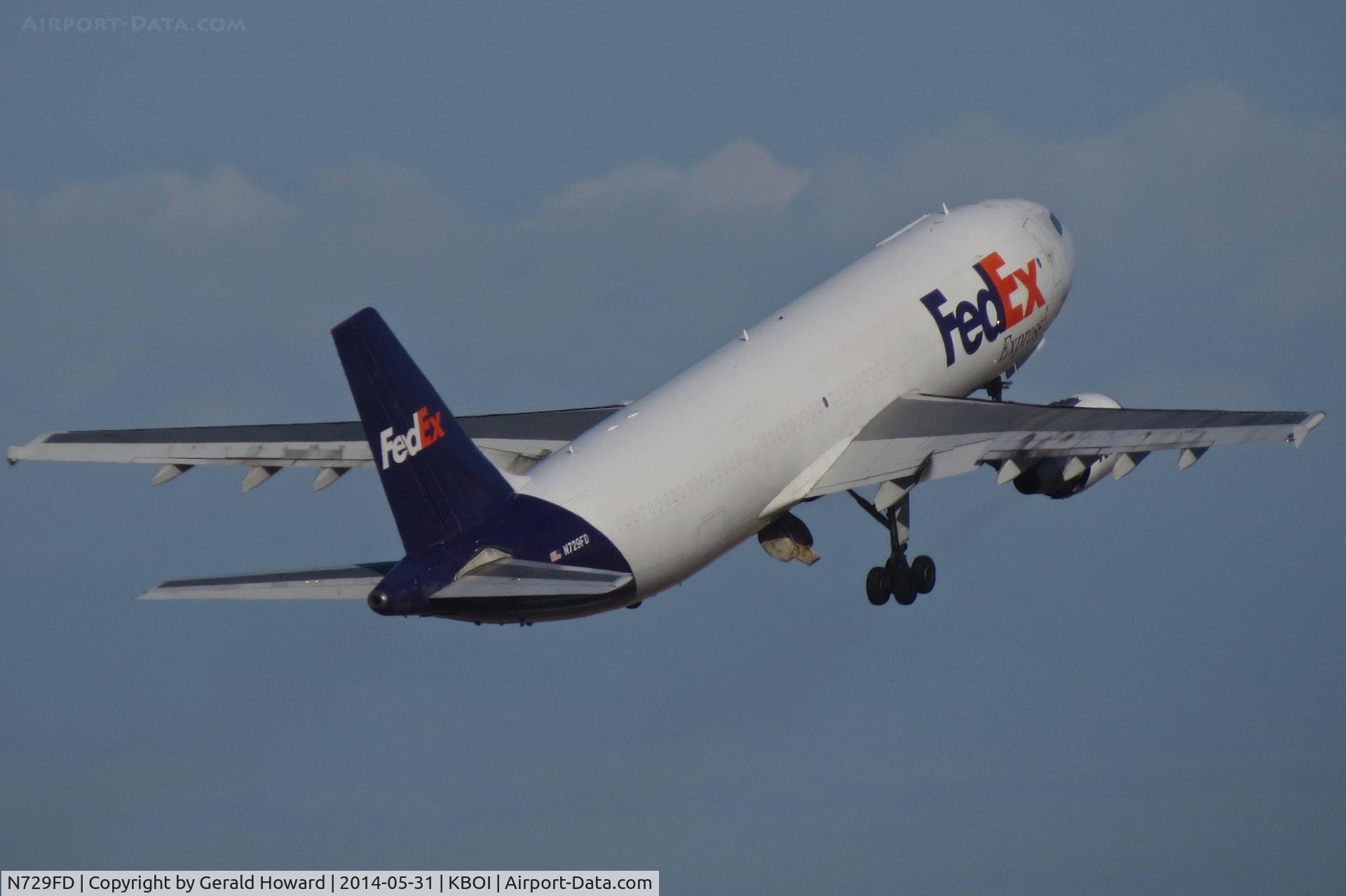N729FD, 1992 Airbus A300B4-622R C/N 657, Departing BOI.