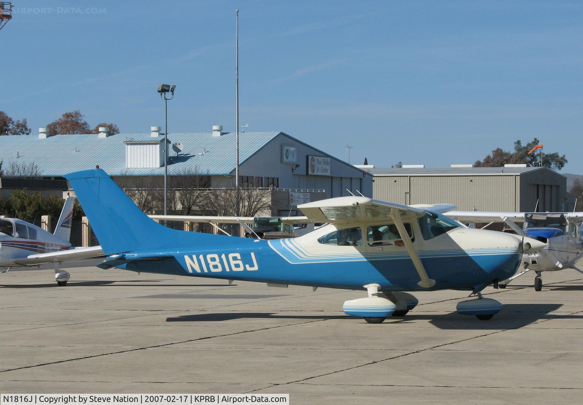 N1816J, Cessna 182R Skylane C/N 182-68574, Spokane, WA-based 1986 Cessna 182R Skylane visiting @ Paso Robles Municipal Airport, CA