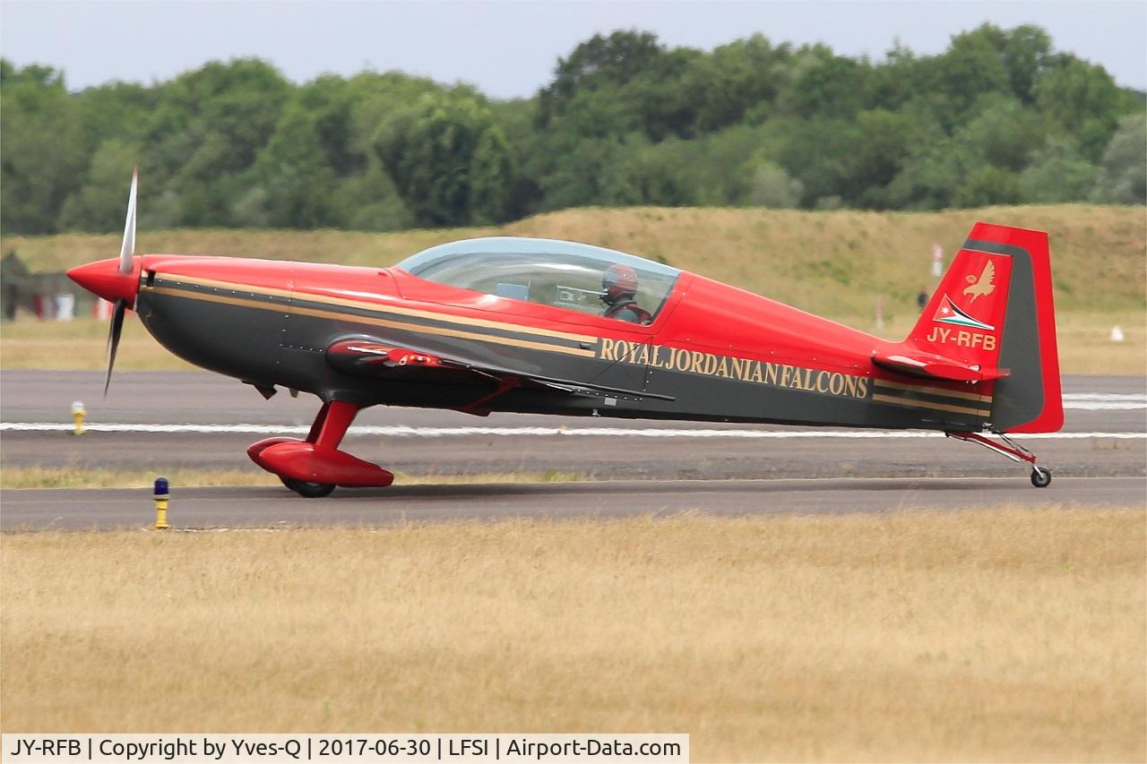 JY-RFB, Extra EA-300 C/N 1240, Extra EA-300LP, Royal Jordanian aerobatic team, Taxiing to flight line, St Dizier-Robinson Air Base (LFSI) Open day 2017