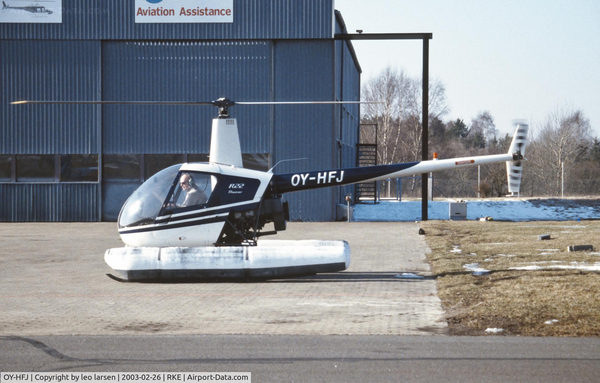 OY-HFJ, 1991 Robinson R22 Mariner C/N 1777M, Roskilde 26.2.2003