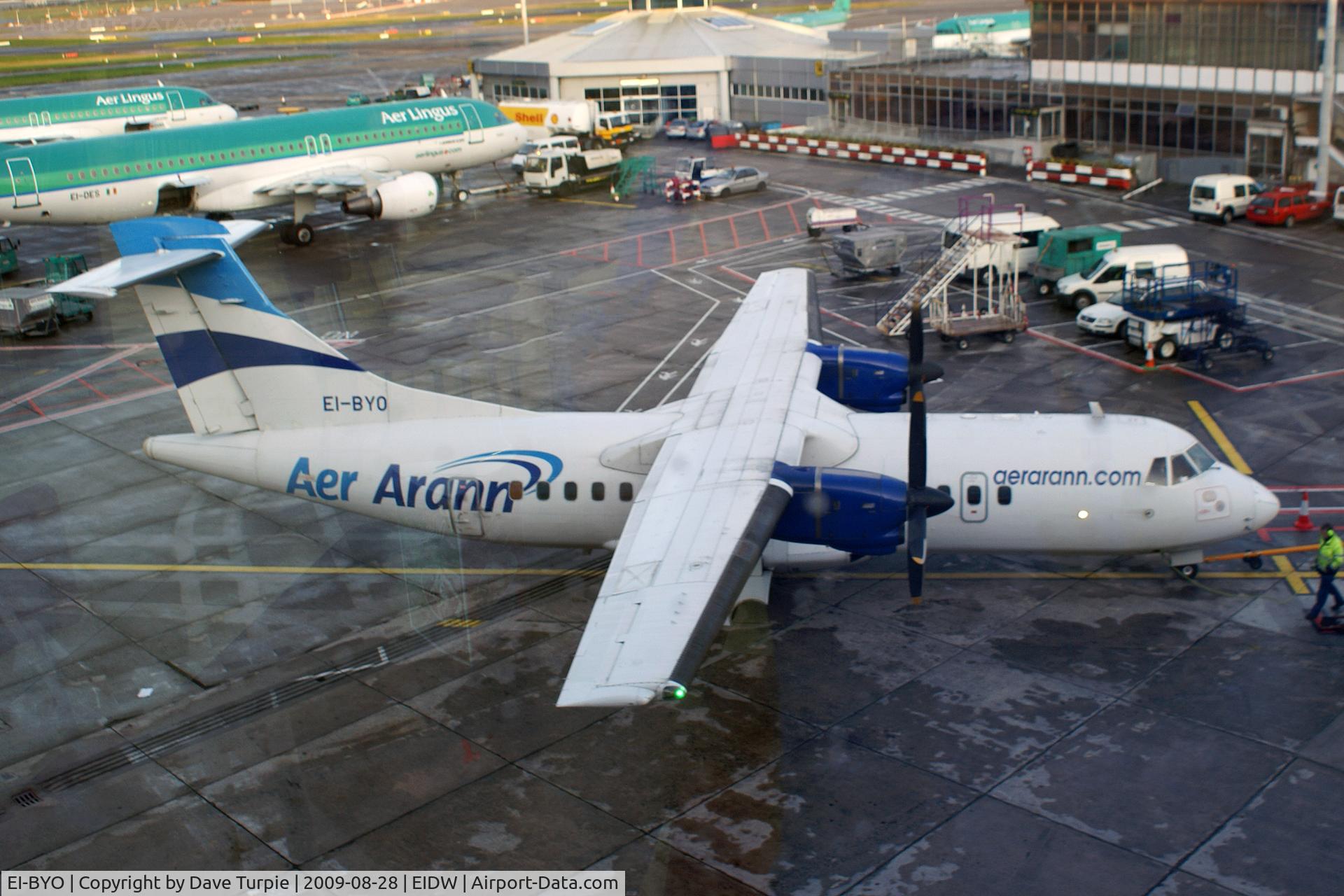 EI-BYO, 1989 ATR 42-300 C/N 161, Unfortunately, taken through a window at the Dublin airport.