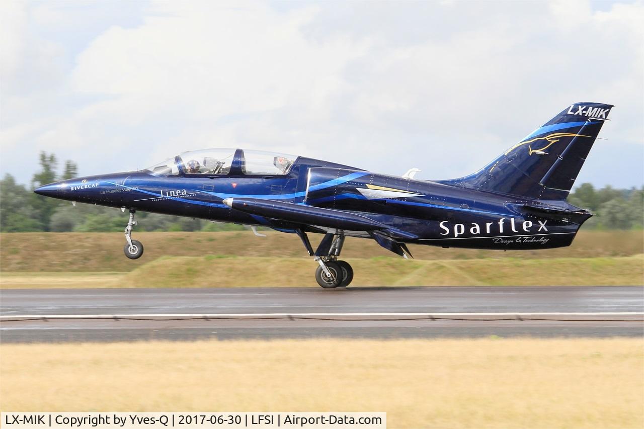 LX-MIK, Aero L-39C Albatros C/N 432936, Aero L-39C Albatros, Sparflex french team, Landing rwy 29, St Dizier-Robinson Air Base 113 (LFSI) Open day 2017