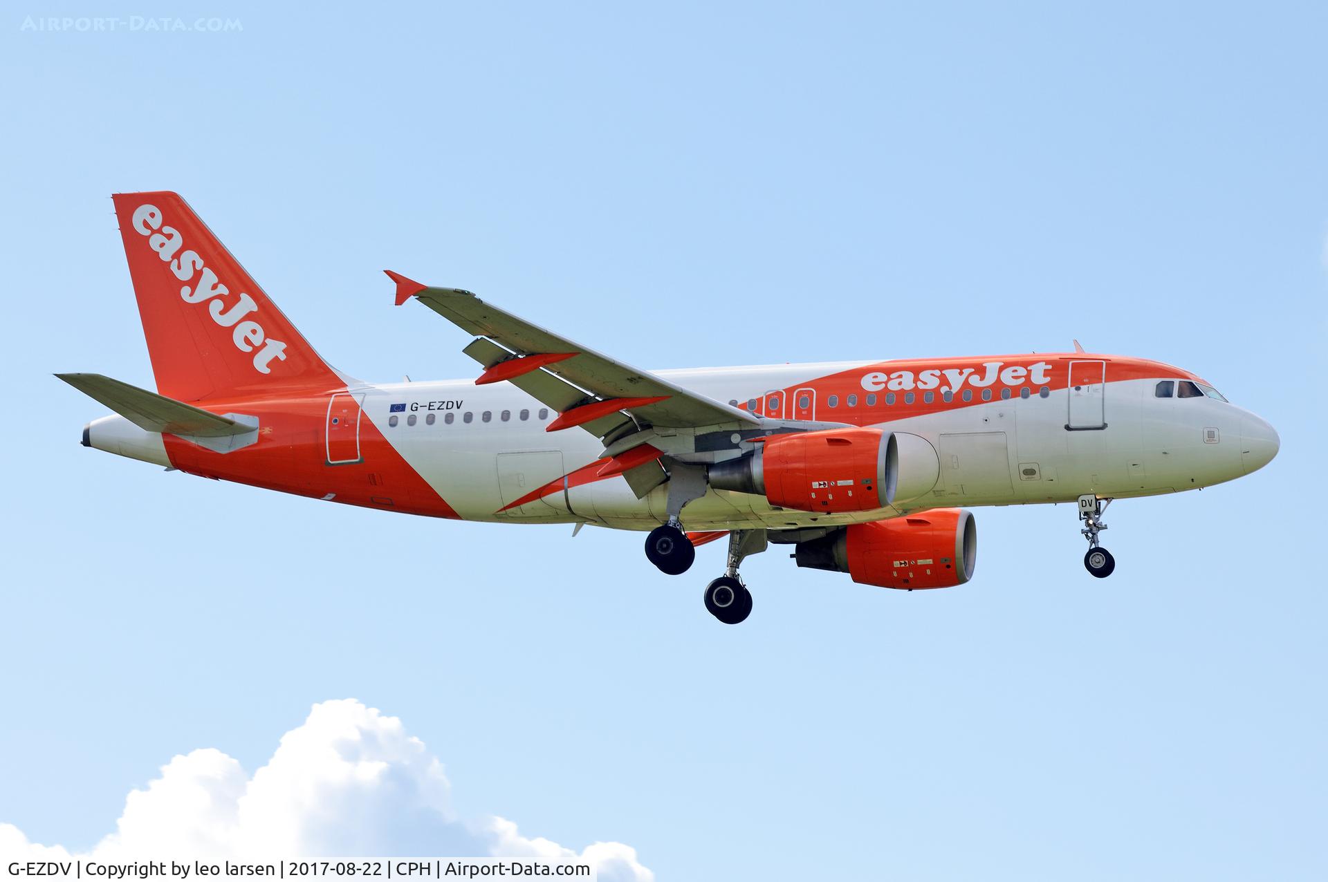 G-EZDV, 2008 Airbus A319-111 C/N 3742, Copenhagen 22.8.2017
