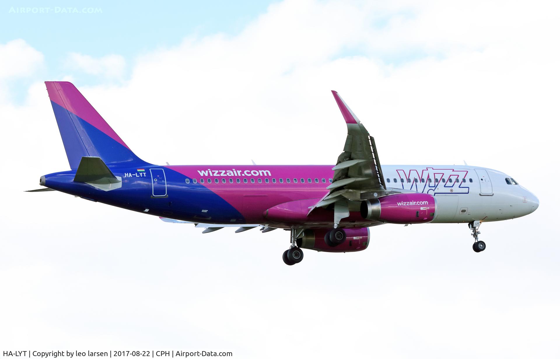 HA-LYT, 2015 Airbus A320-232 C/N 6683, Copenhagen 22.8.2017