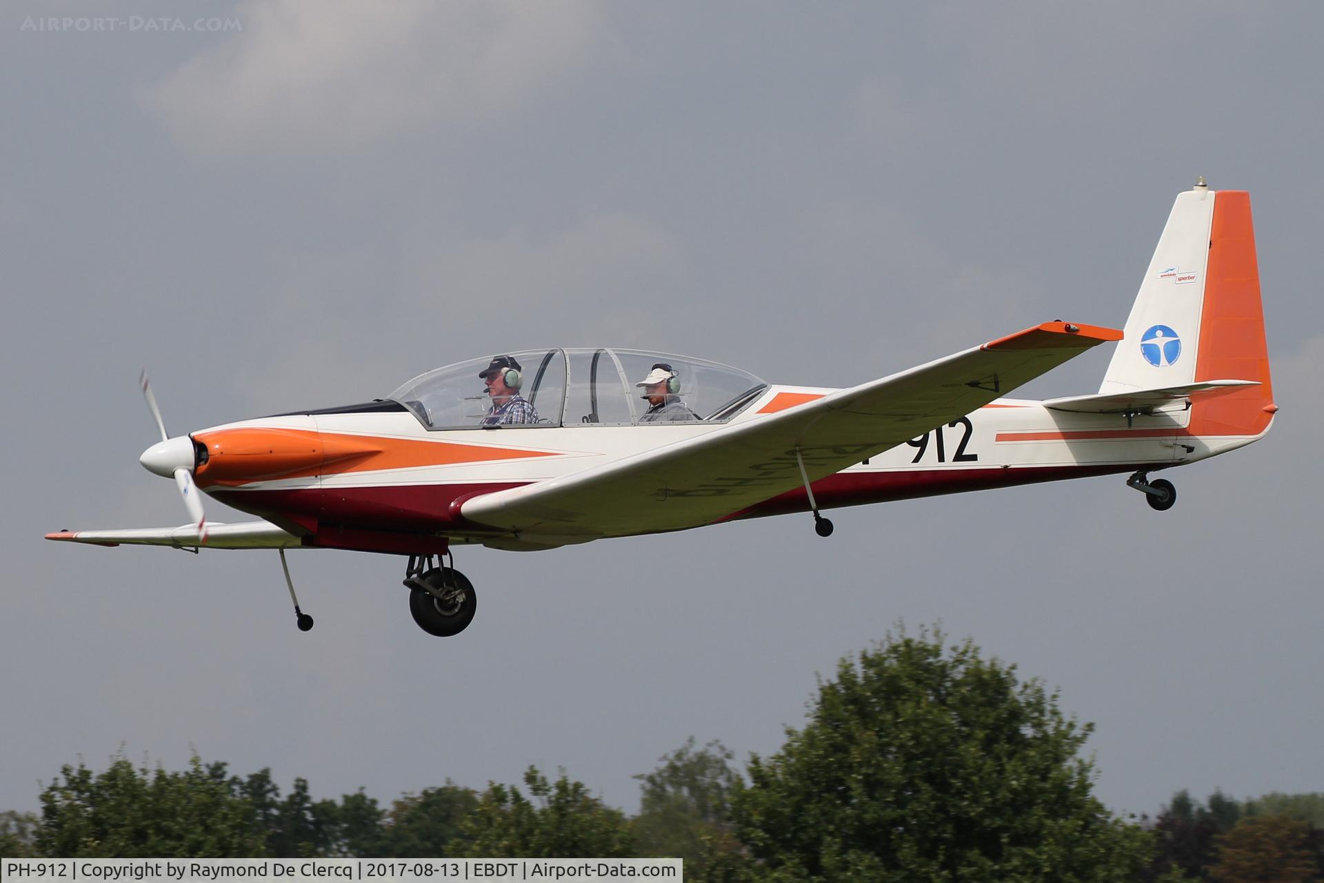 PH-912, Sportavia-Putzer RF-5B Sperber C/N 51078, Oldtimer fly in Schaffen.