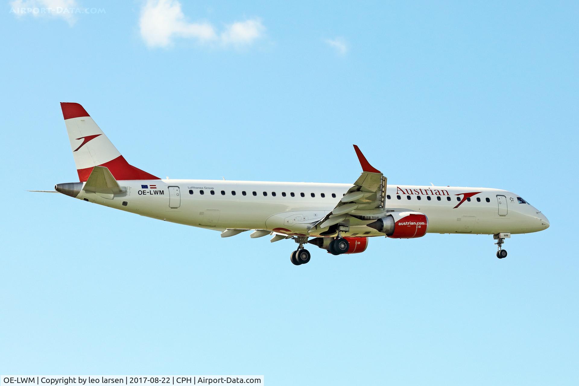 OE-LWM, 2012 Embraer 195LR (ERJ-190-200LR) C/N 19000542, Copenhagen 22.8.2017