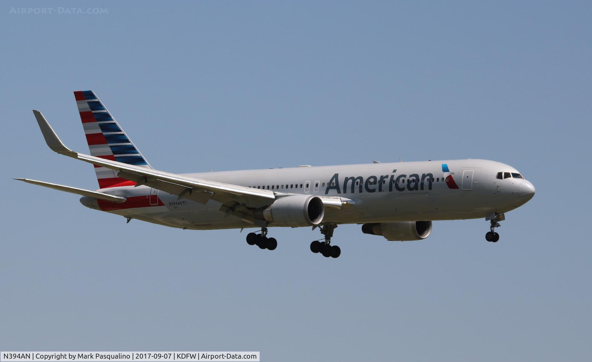 N394AN, 1998 Boeing 767-323/ER C/N 29431, Boeing 767-300ER