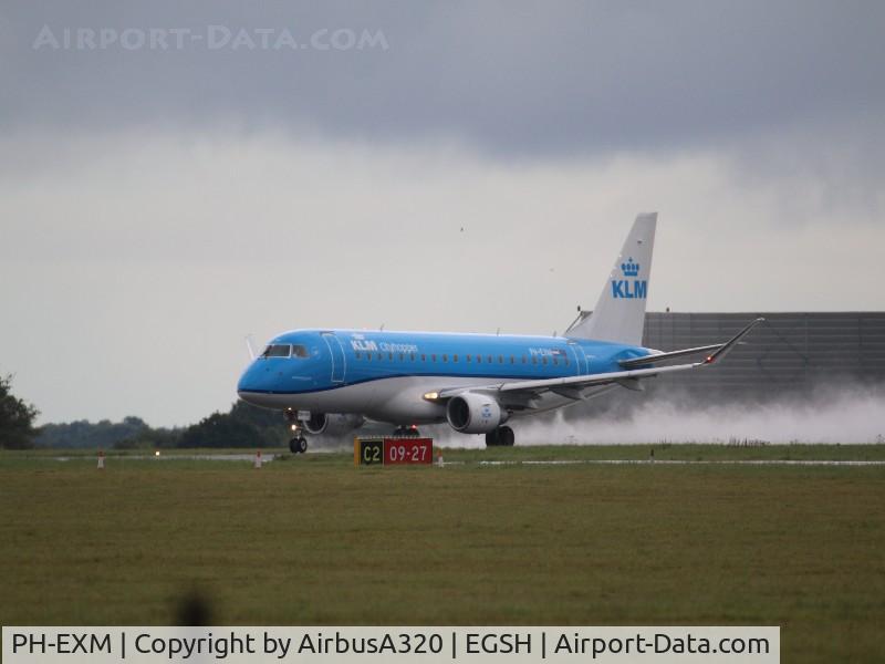 PH-EXM, 2017 Embraer 175STD (ERJ-170-200) C/N 17000639, Making a nice spray on take off after bit of a downpour