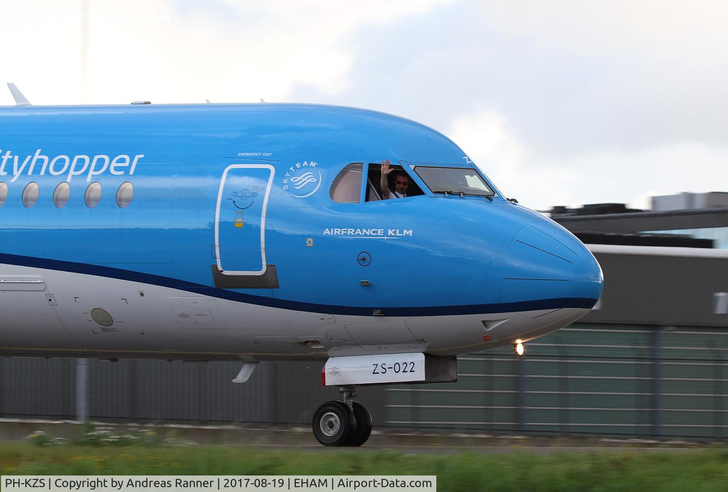 PH-KZS, 1995 Fokker F70 (F-28-0070) C/N 11540, KLM cityhopper Fokker 70