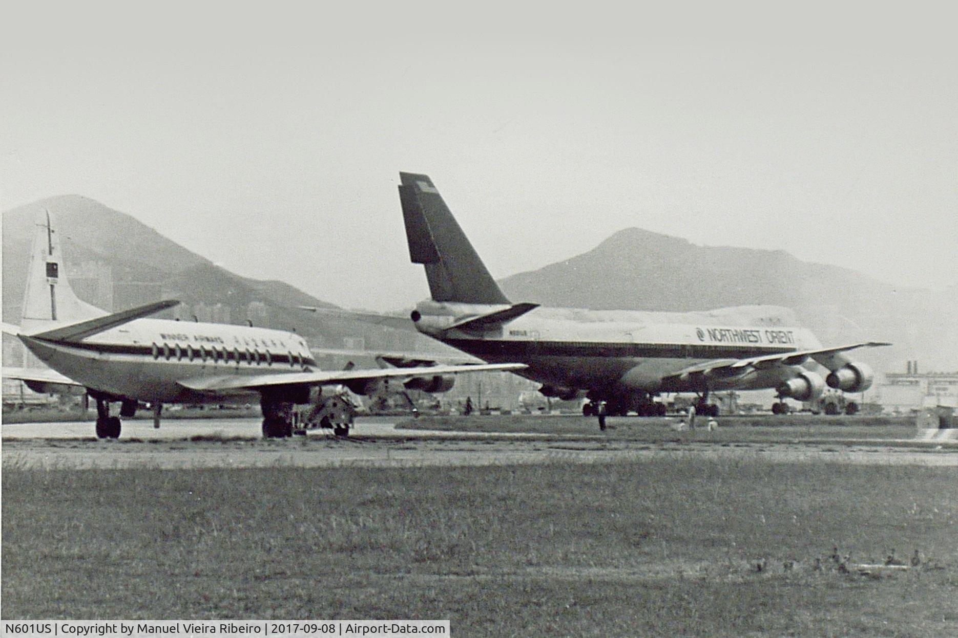 N601US, 1970 Boeing 747-151 C/N 19778, HKG Kai Tak 1971,with Winner Airways B-3001 Viscount