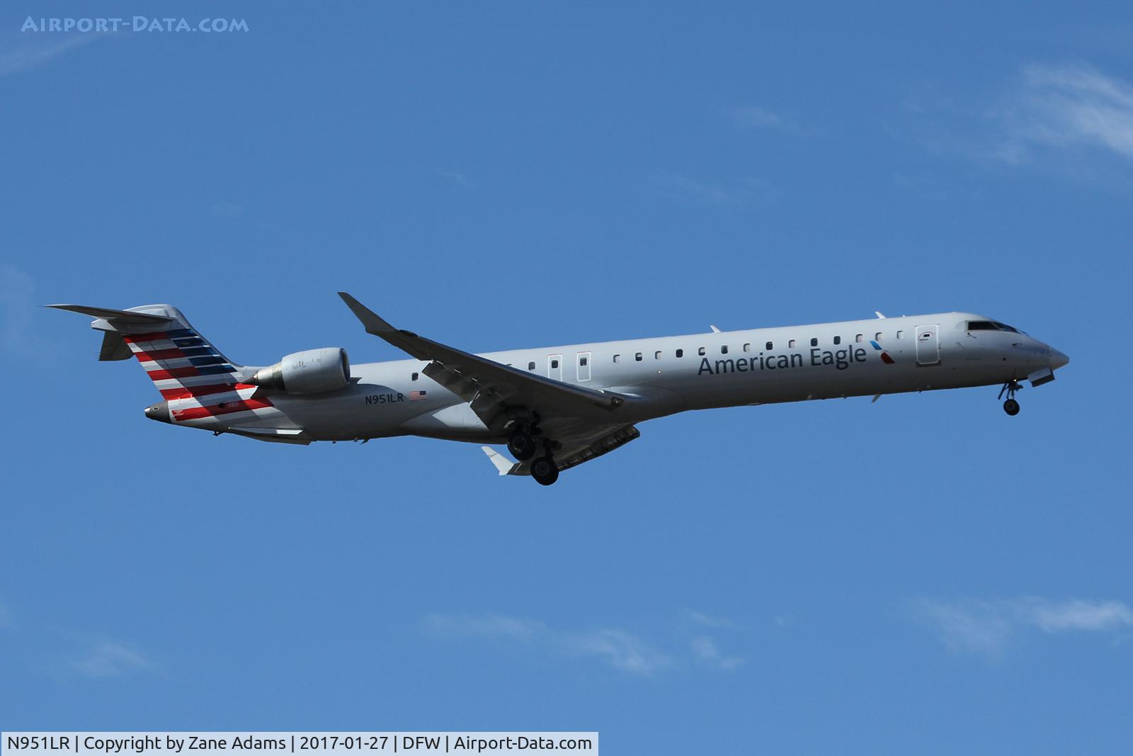 N951LR, 2007 Canadair CRJ-900LR (CL-600-2D24) C/N 15123, Arriving at DFW Airport