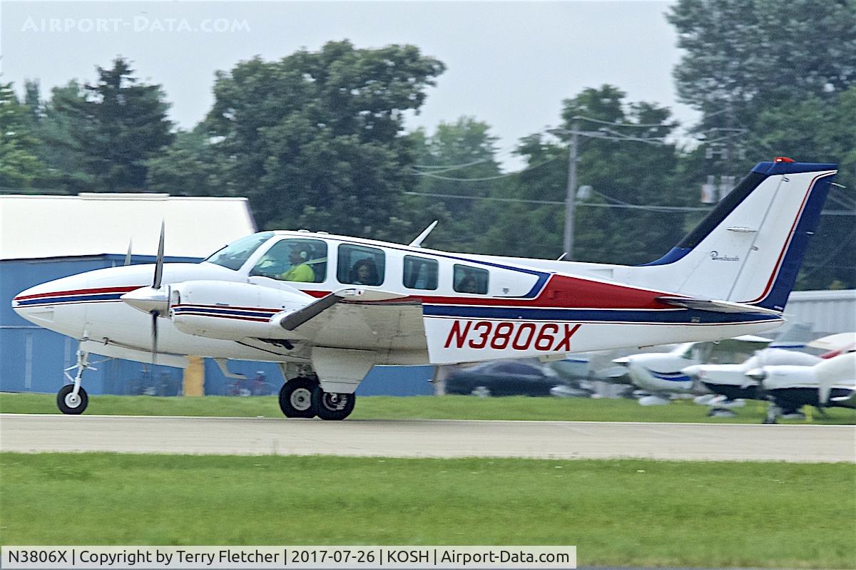 N3806X, 1980 Beech 58 Baron C/N TH-1215, at 2017 EAA AirVenture at Oshkosh