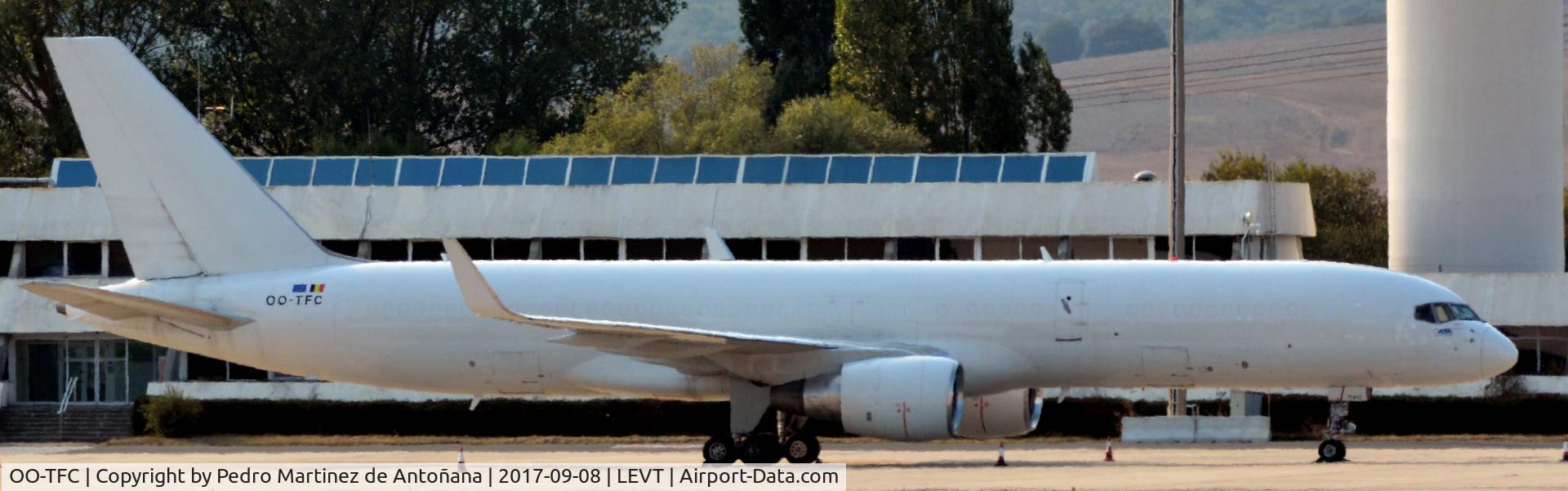 OO-TFC, 1992 Boeing 757-222 C/N 25397, Foronda - Vitoria-Gasteiz - España