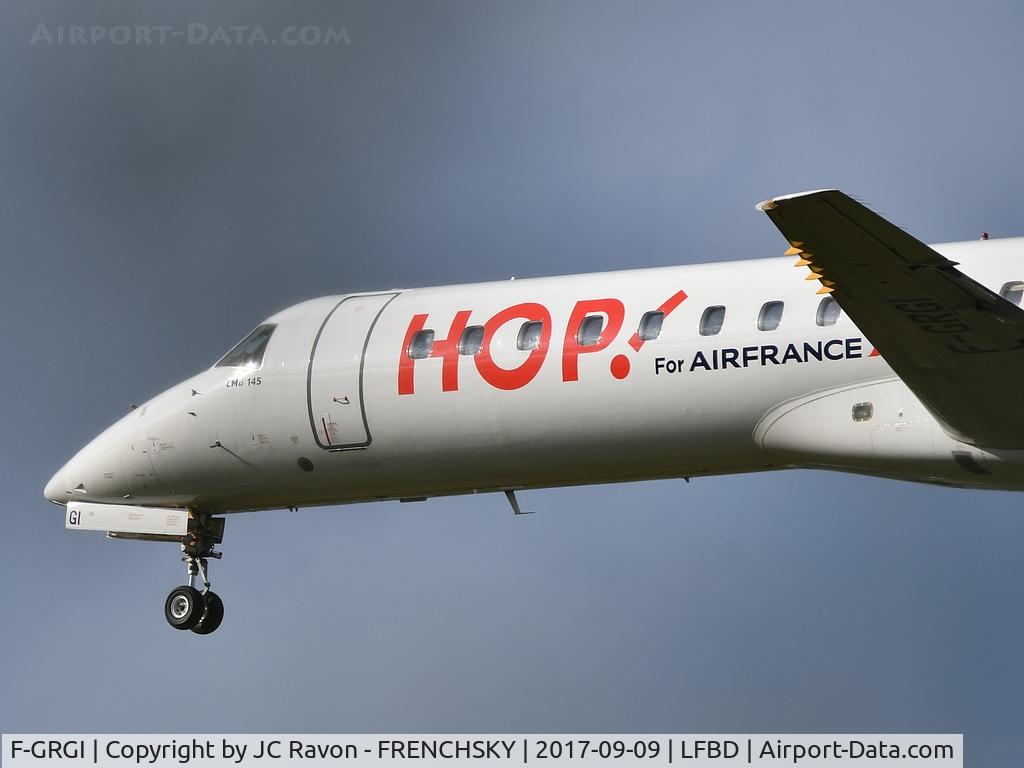 F-GRGI, 1999 Embraer EMB-145EU (ERJ-145EU) C/N 145152, HOP A56183 from Bastia landing runway 29