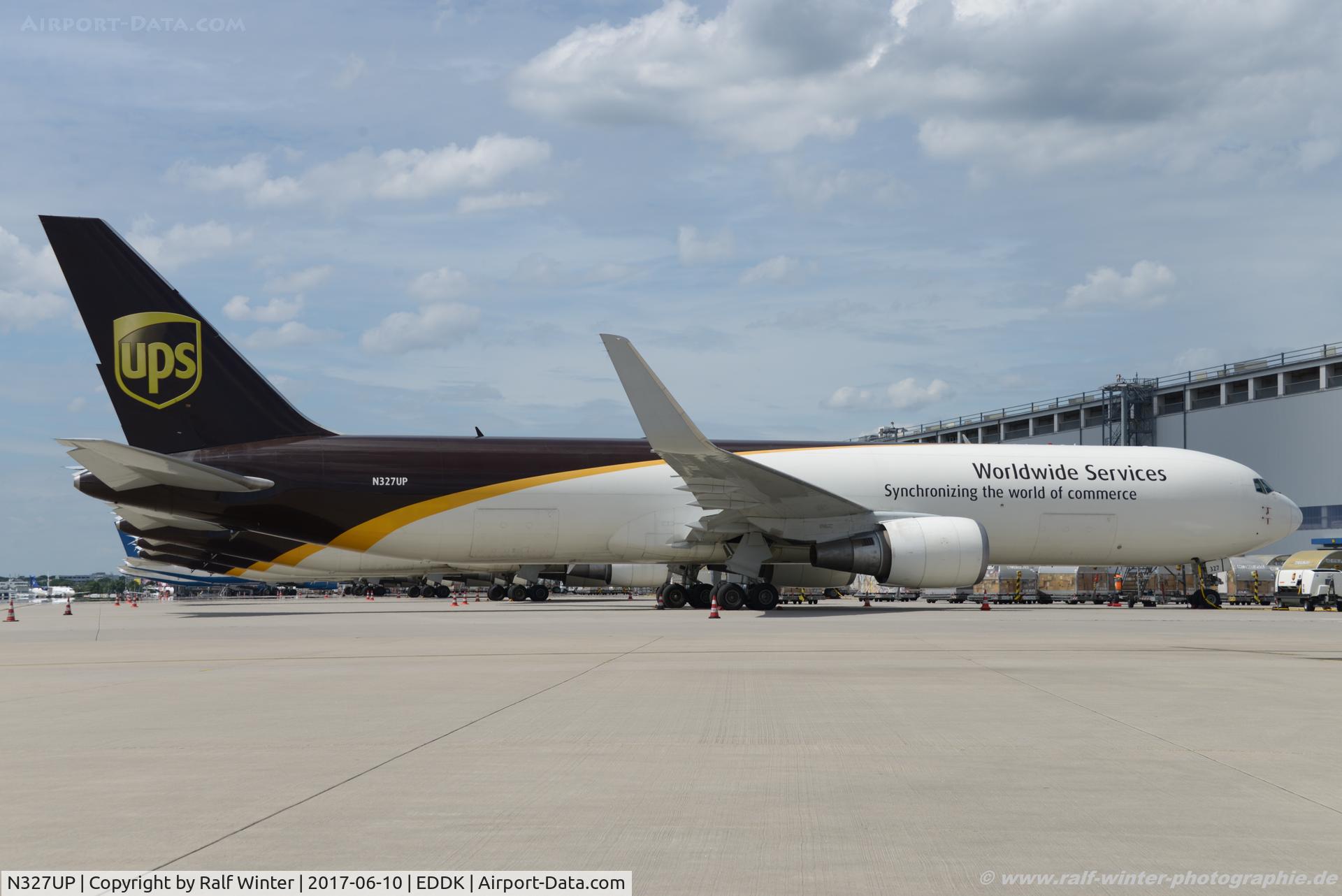 N327UP, 1998 Boeing 767-34AF C/N 27753, Boeing 767-34AF - 5X UPS United Parcel Service - 27753 - N327UP - 10.06.2017 - CGN