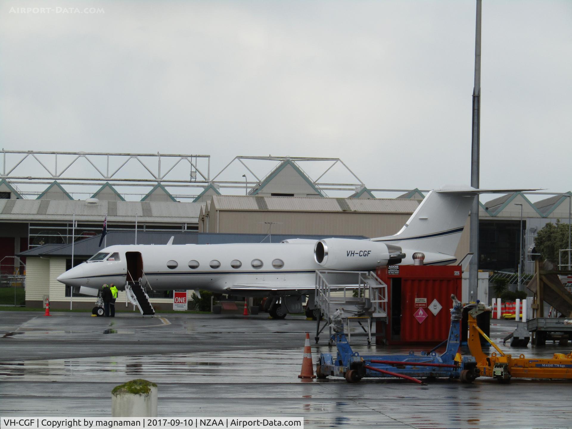 VH-CGF, 1988 Gulfstream Aerospace G-IV C/N 1083, at AKL